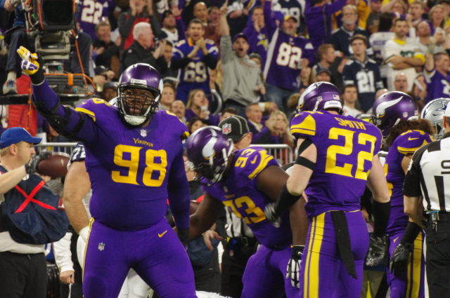 Vikings sign Pro Bowl DT Linval Joseph to massive extension