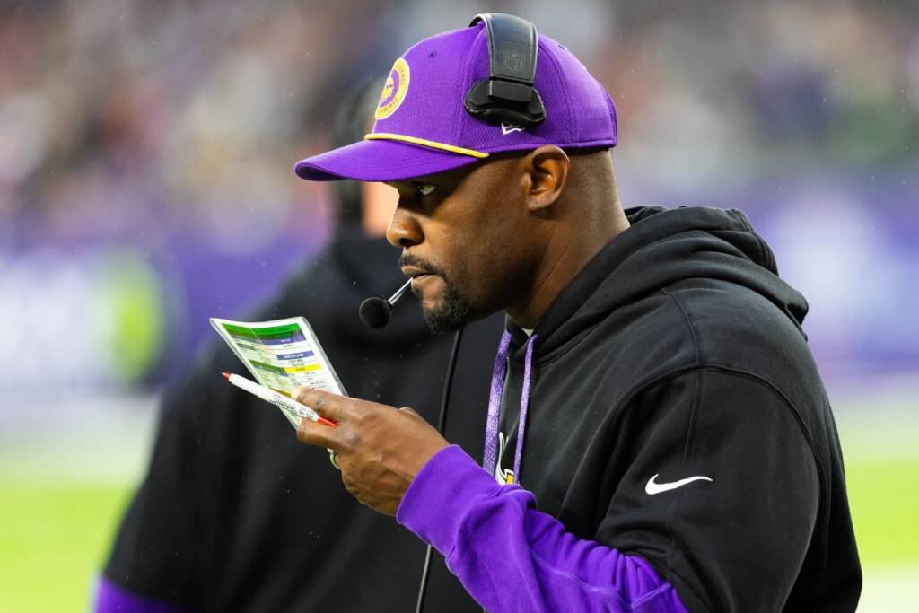 Brian Flores Can Enact A Little Revenge On Monday Night Football - Zone  Coverage