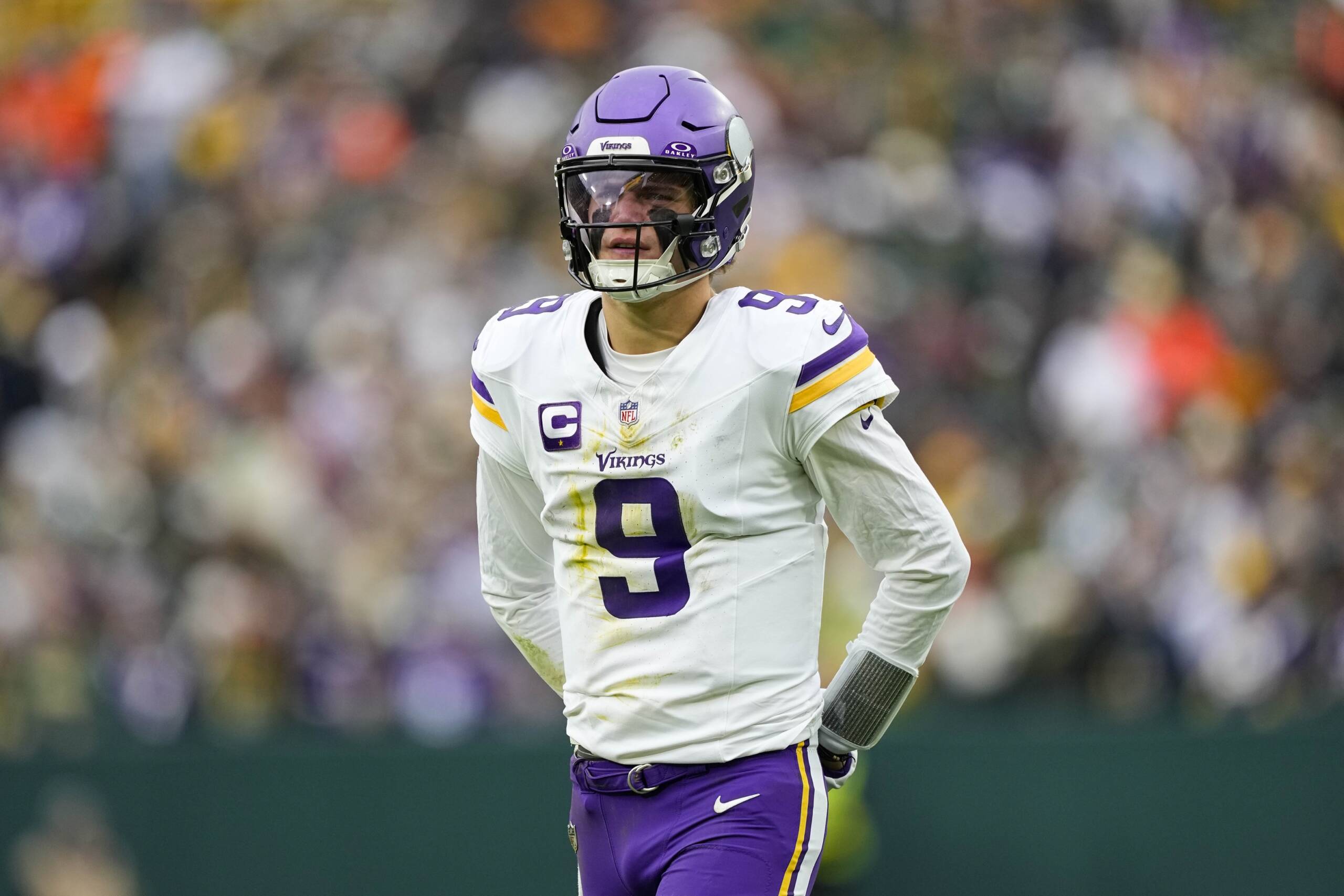 Would Nolan Teasley Put A Vikings QB On the Trade Block? - Zone Coverage